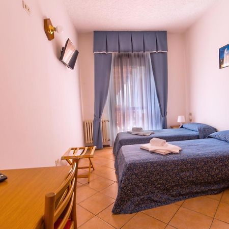 Hotel Sancamillo Dimaro Exteriör bild