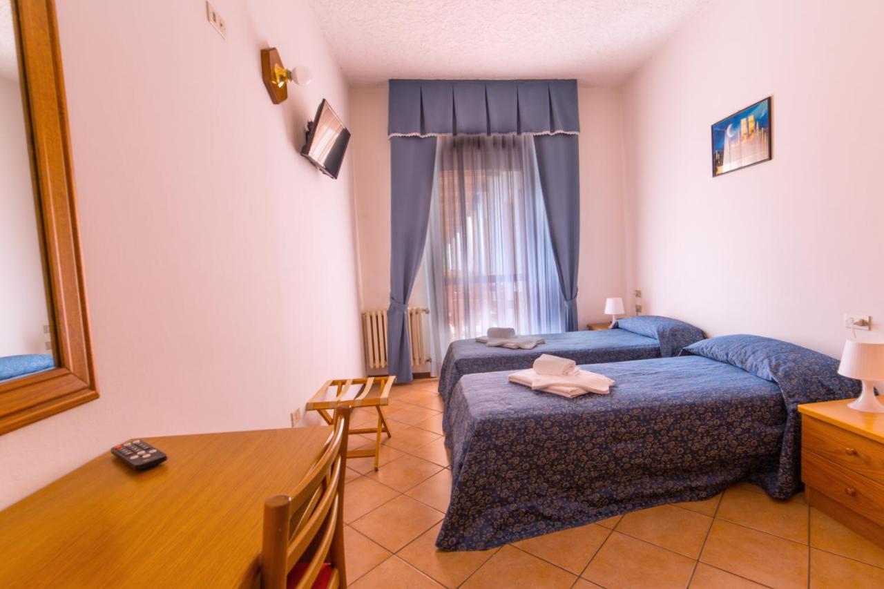 Hotel Sancamillo Dimaro Exteriör bild