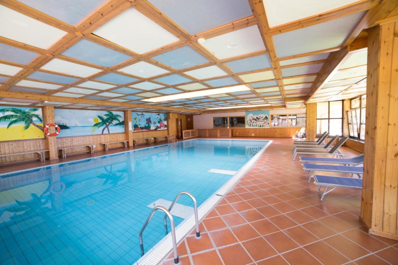 Hotel Sancamillo Dimaro Exteriör bild